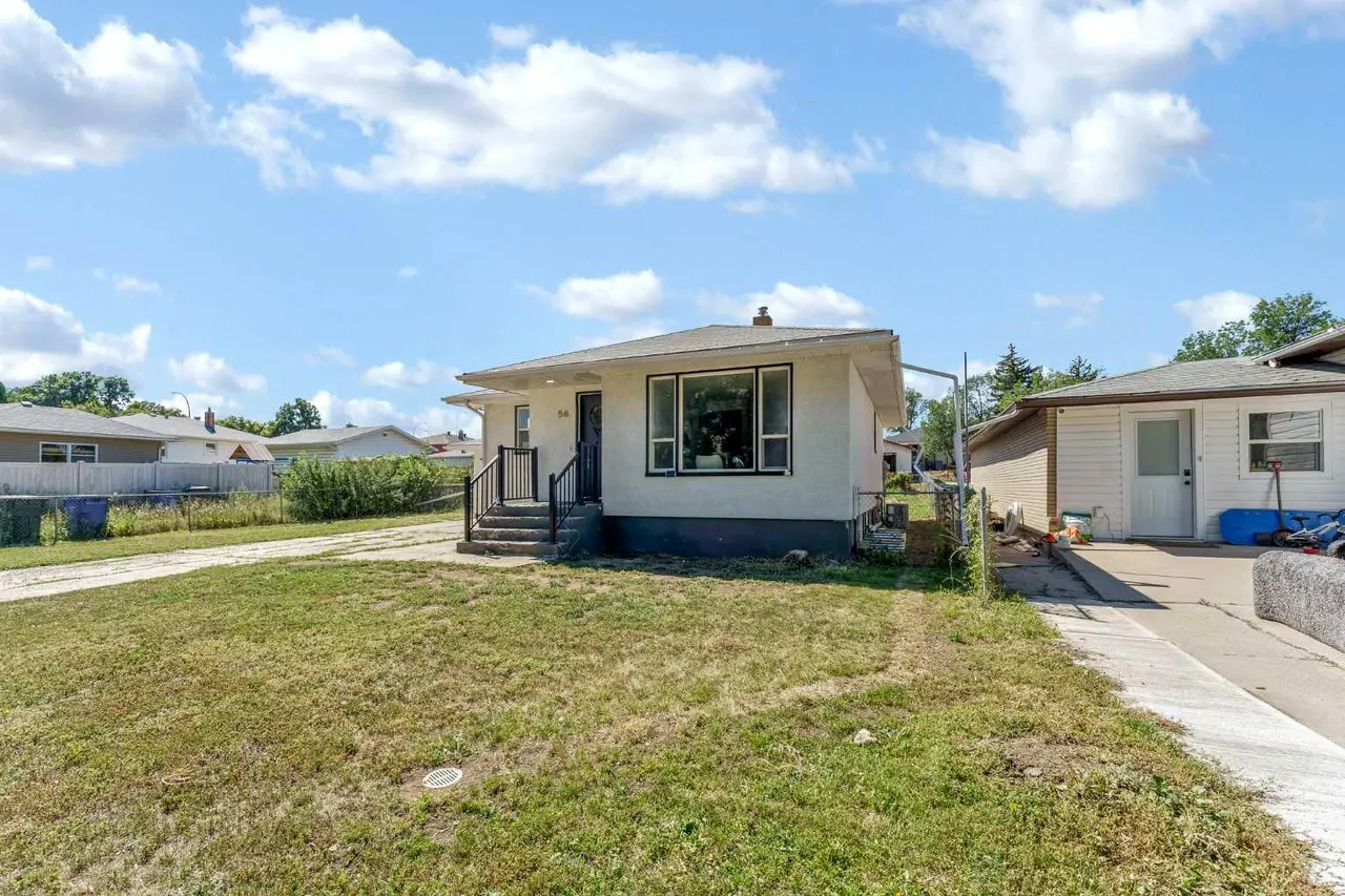 56 Robertson Way SW