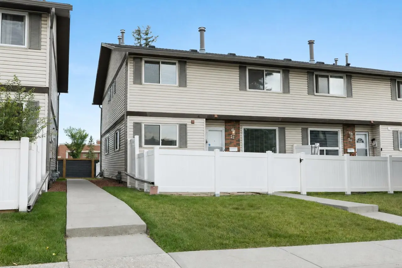 22, 740 Bracewood Drive SW
