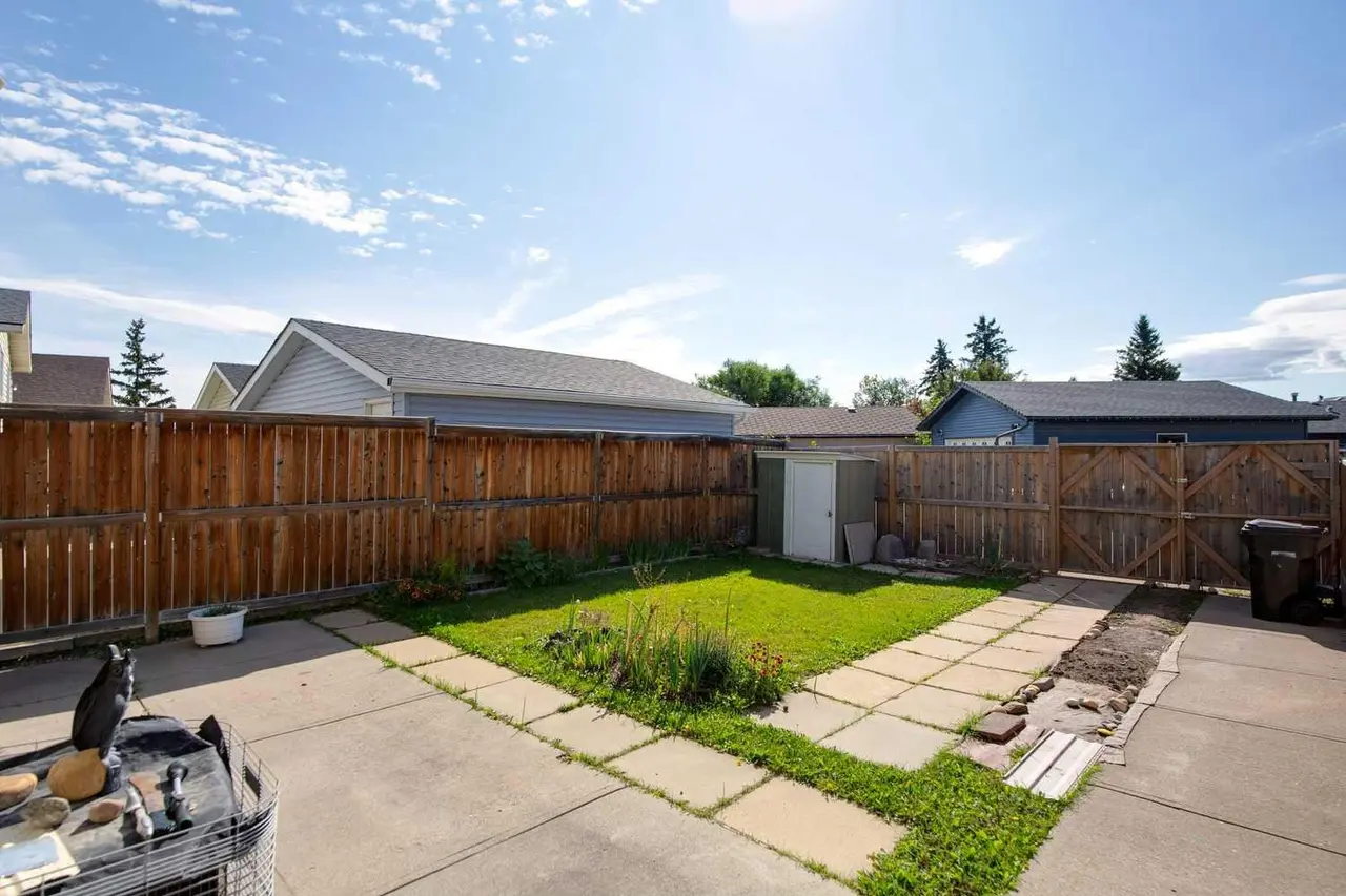 175 Castleridge Drive NE