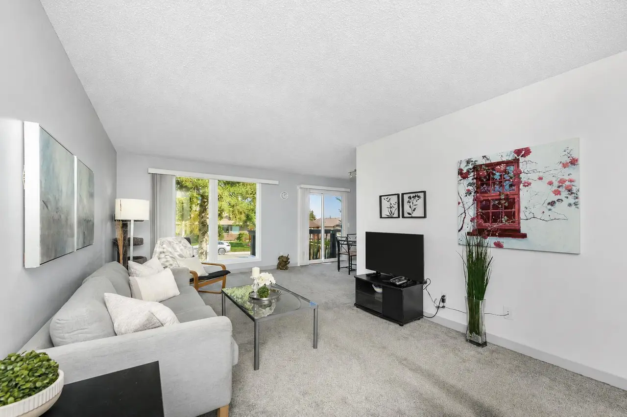 48 Bermuda Court NW