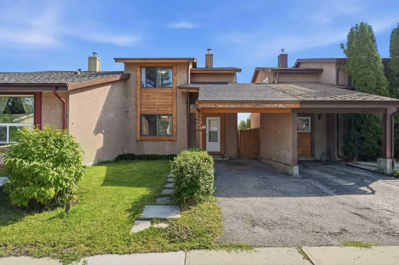 40 Pinecliff Close