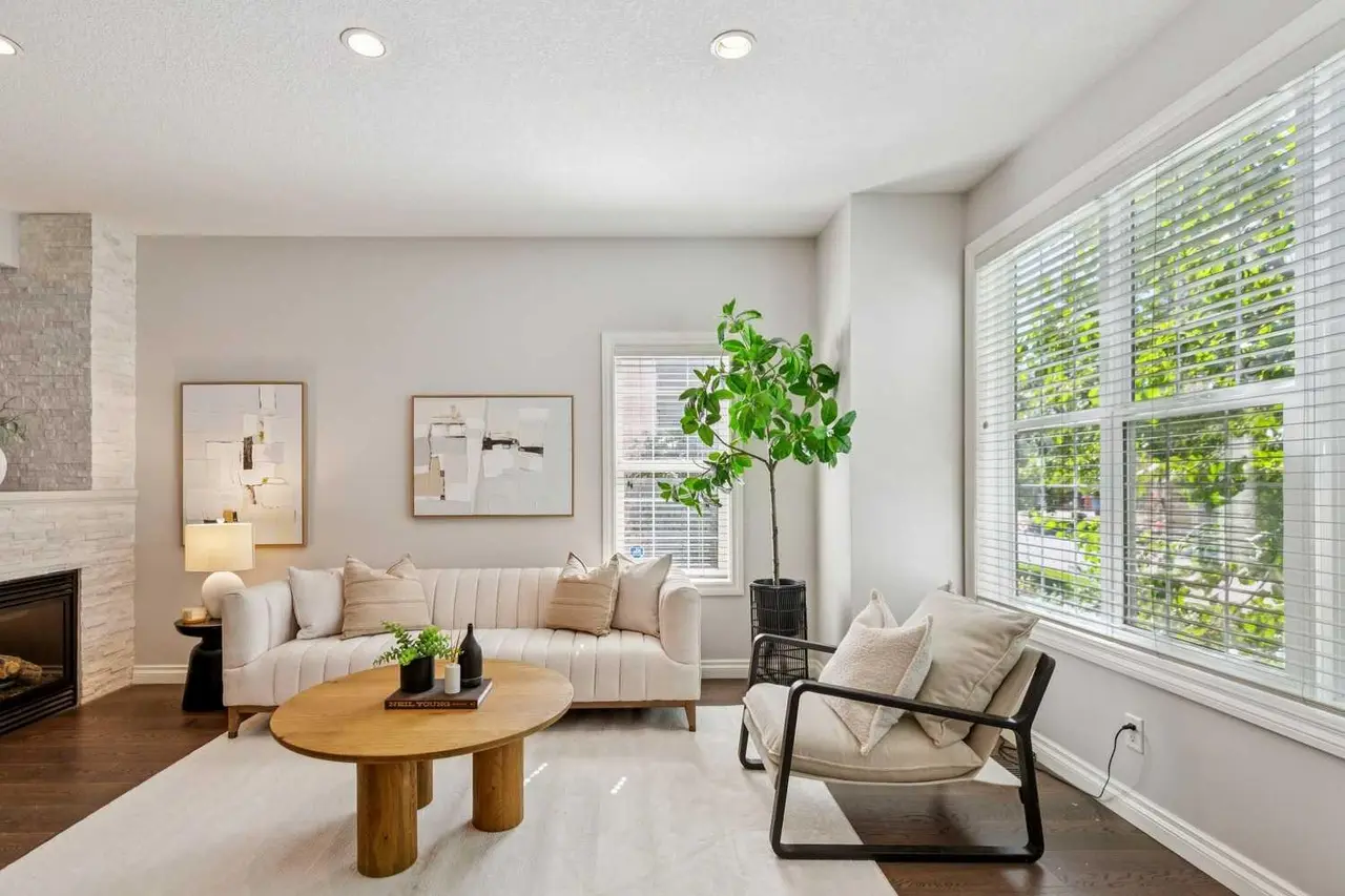 115 Couture Crescent SW