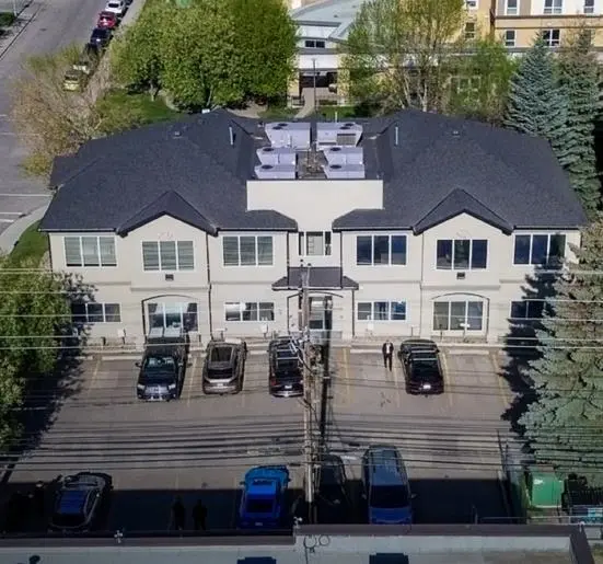 205, 5740 2 Street SW
