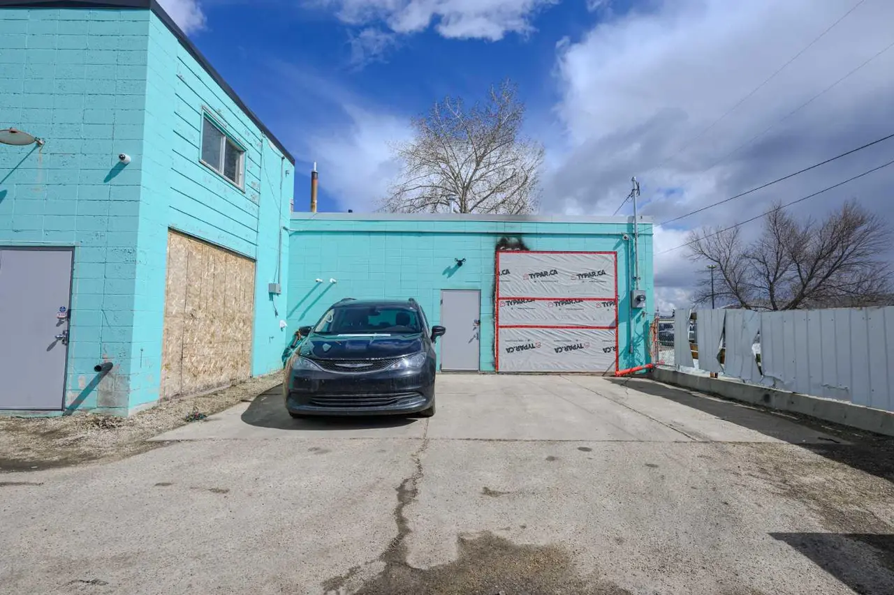 10013 110 Avenue 
