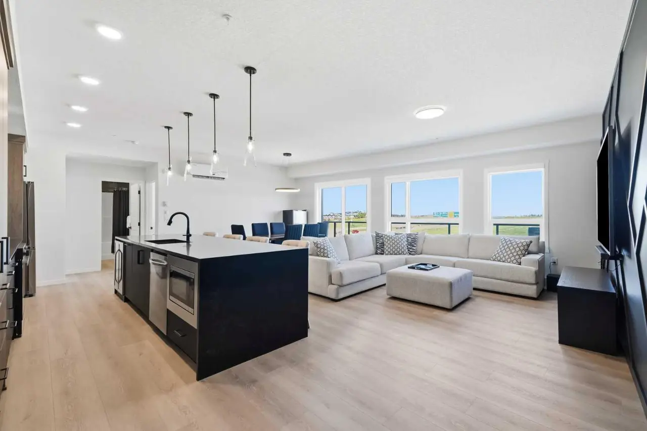 3409, 20295 Seton Way SE