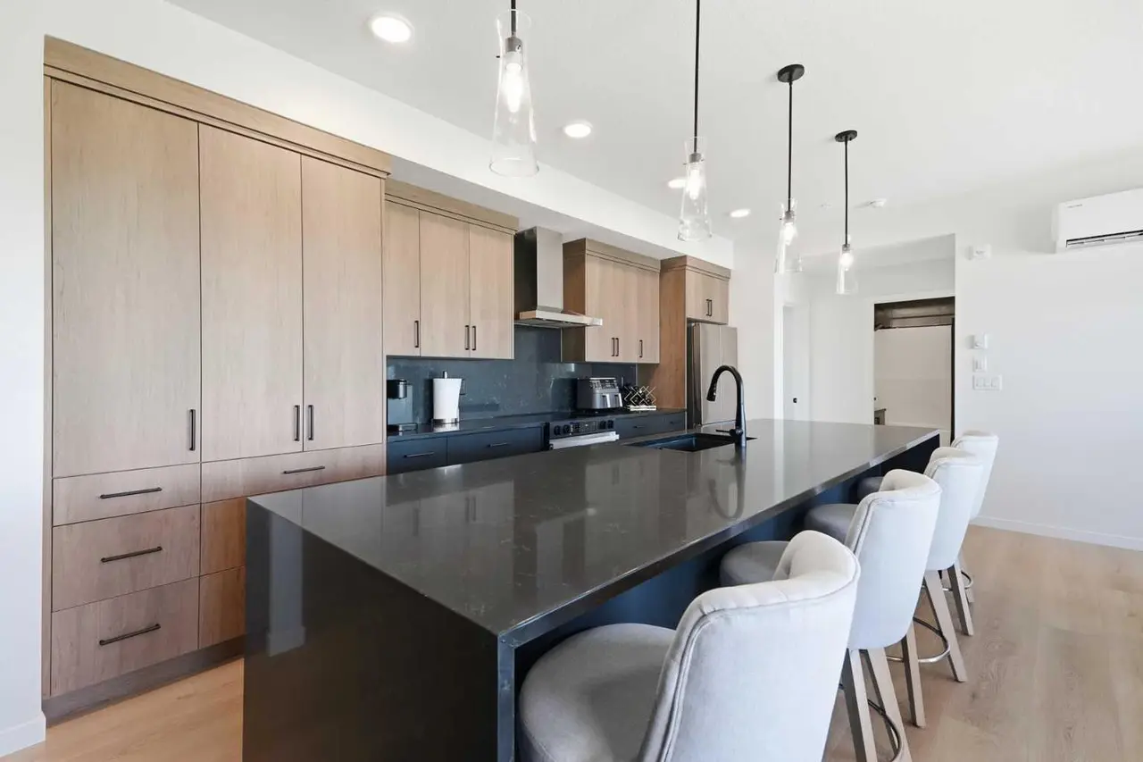 3409, 20295 Seton Way SE