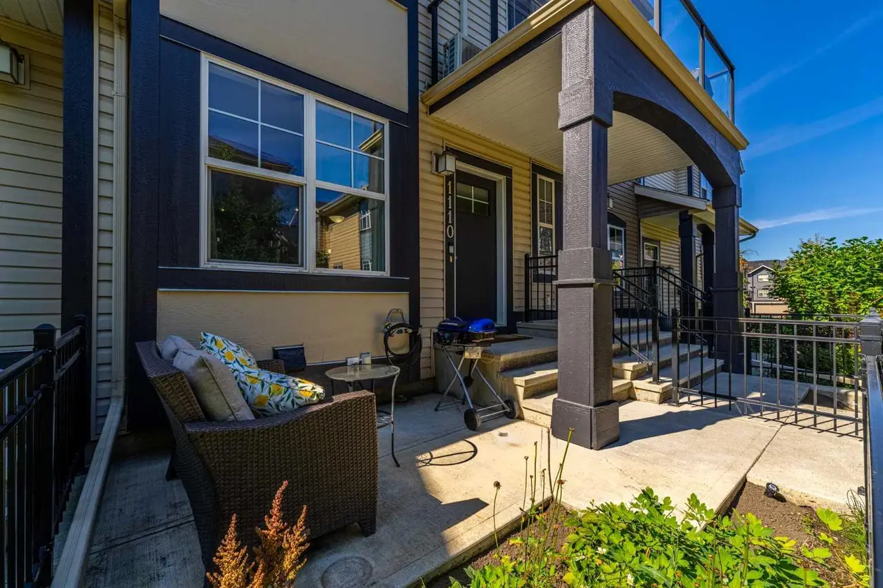 1110 Mckenzie Towne Row SE