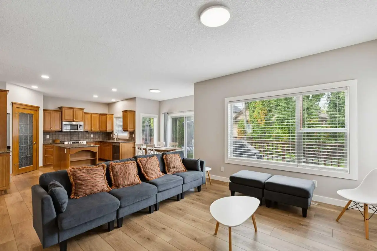 3 Tuscany Glen Green NW