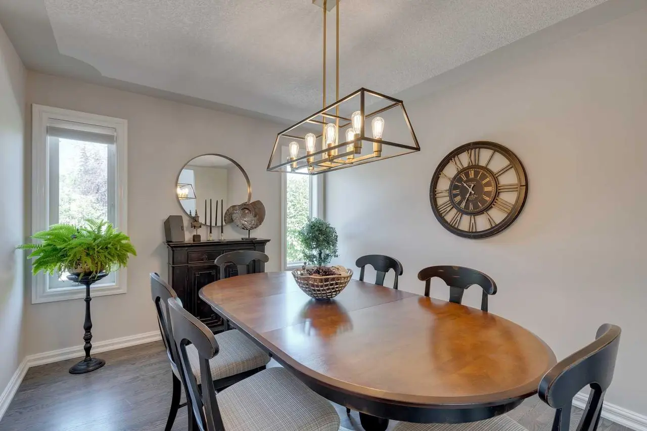 6 Patterson Close SW