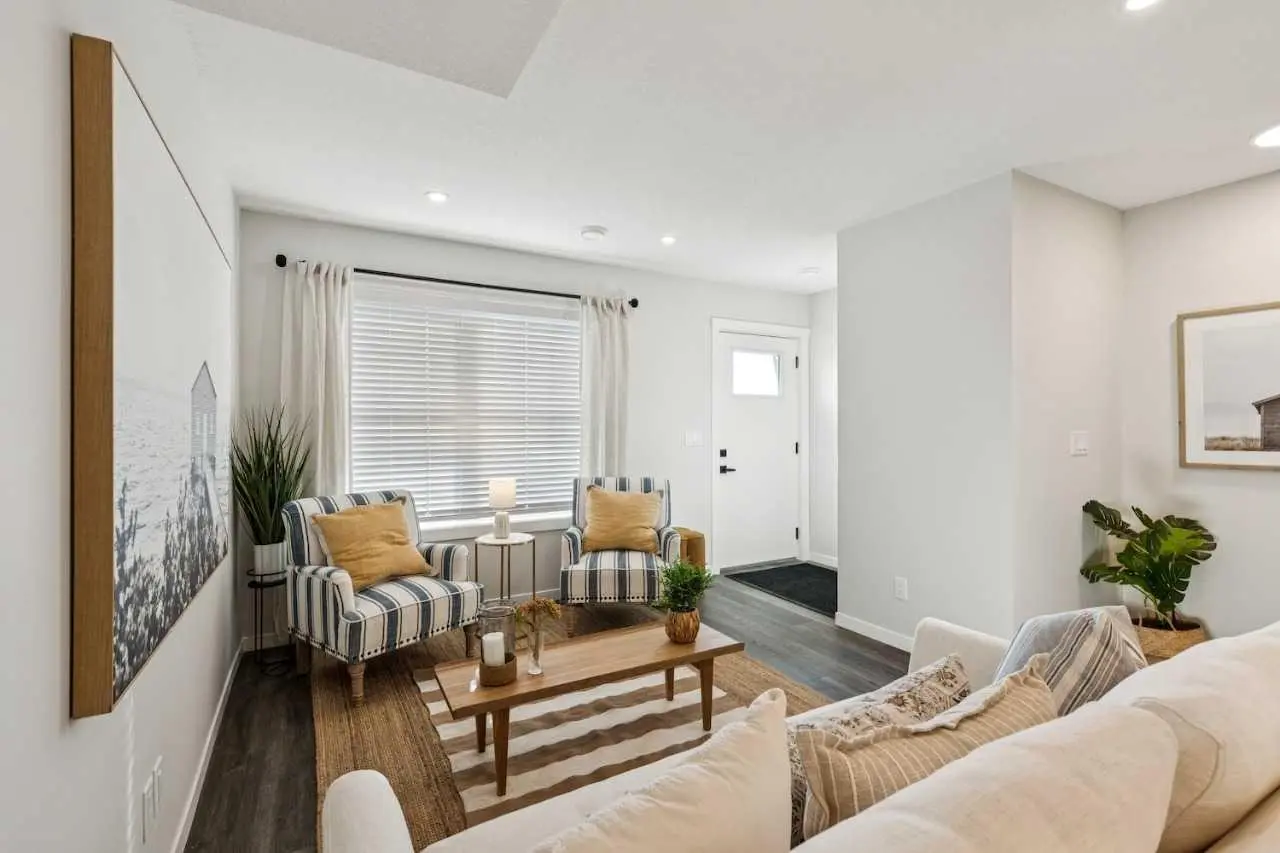 1203, 135 Mahogany Parade SE