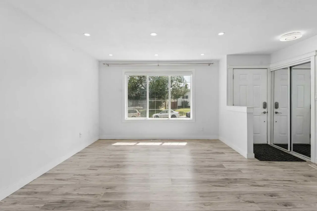4666 marbank Drive 