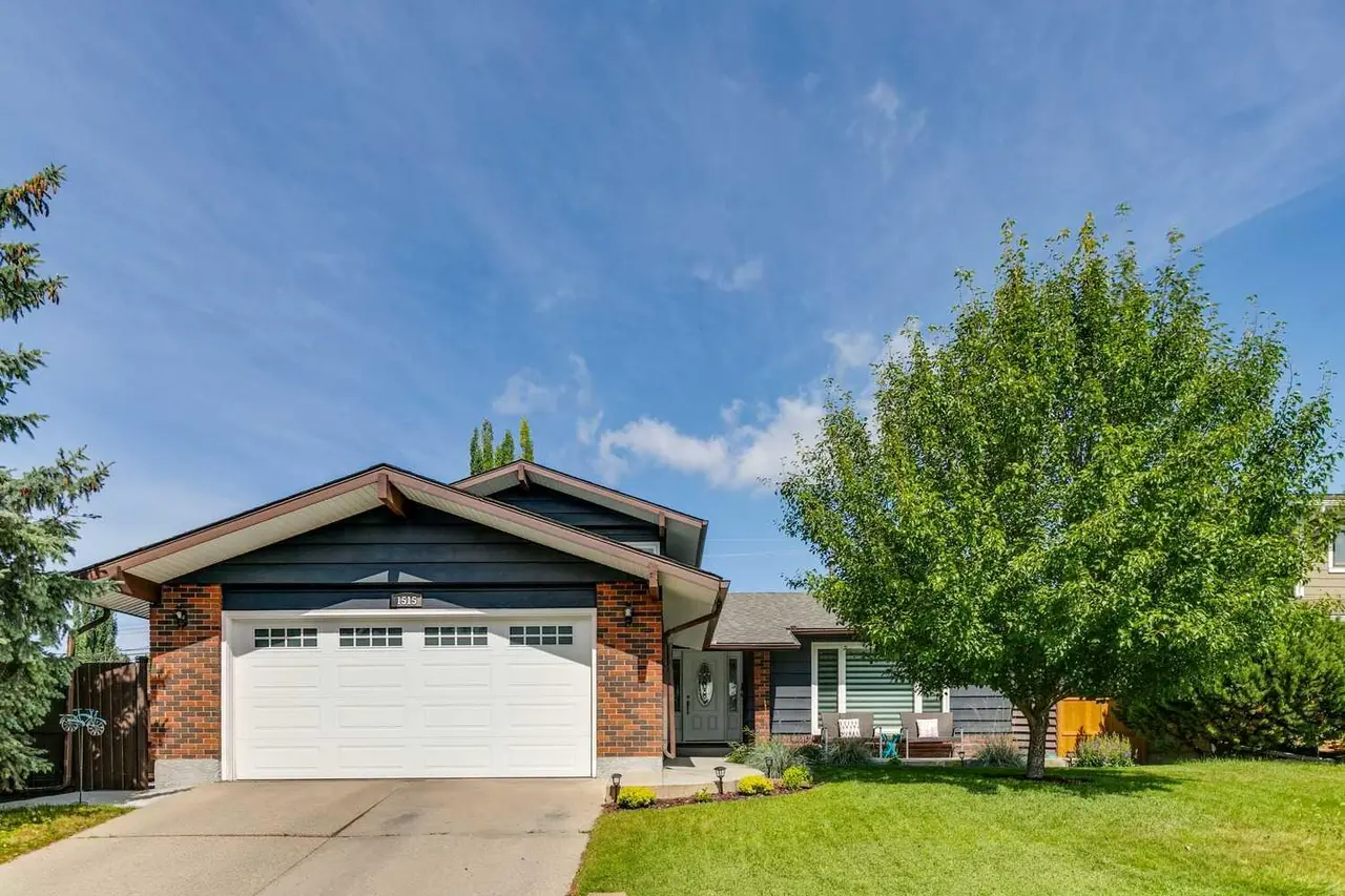 1515 Lake Bonavista Drive SE