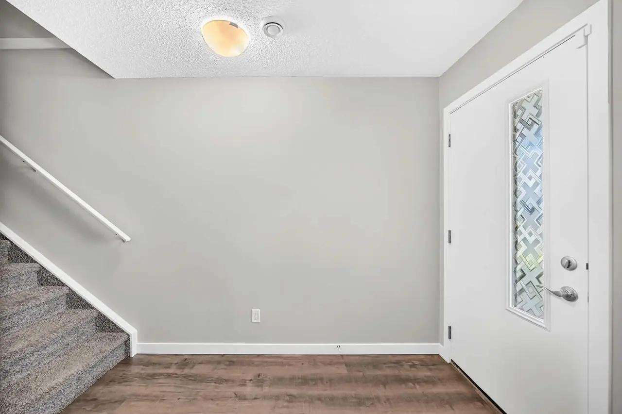 122, 301 Redstone Boulevard NE
