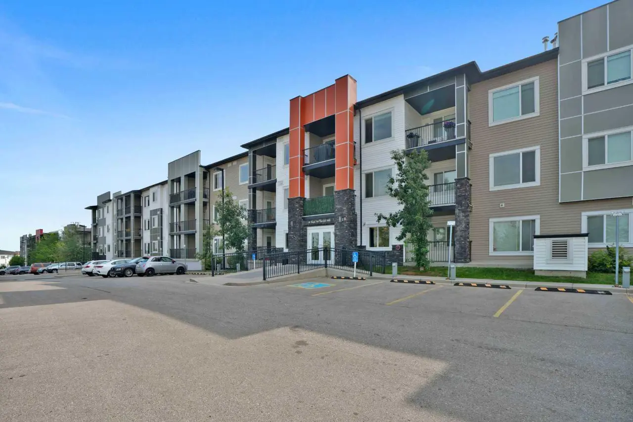 118, 16 Sage Hill Terrace NW