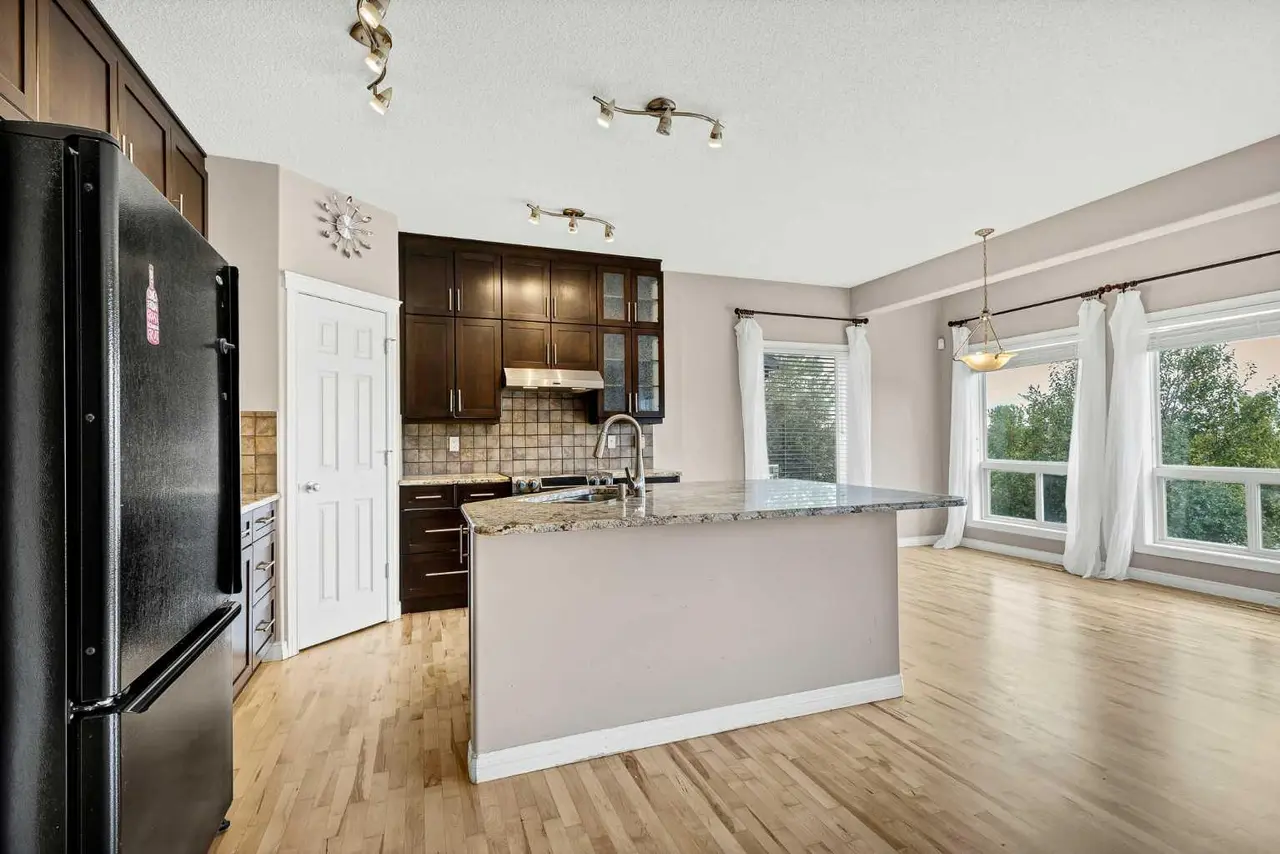 92 Everhollow Way SW