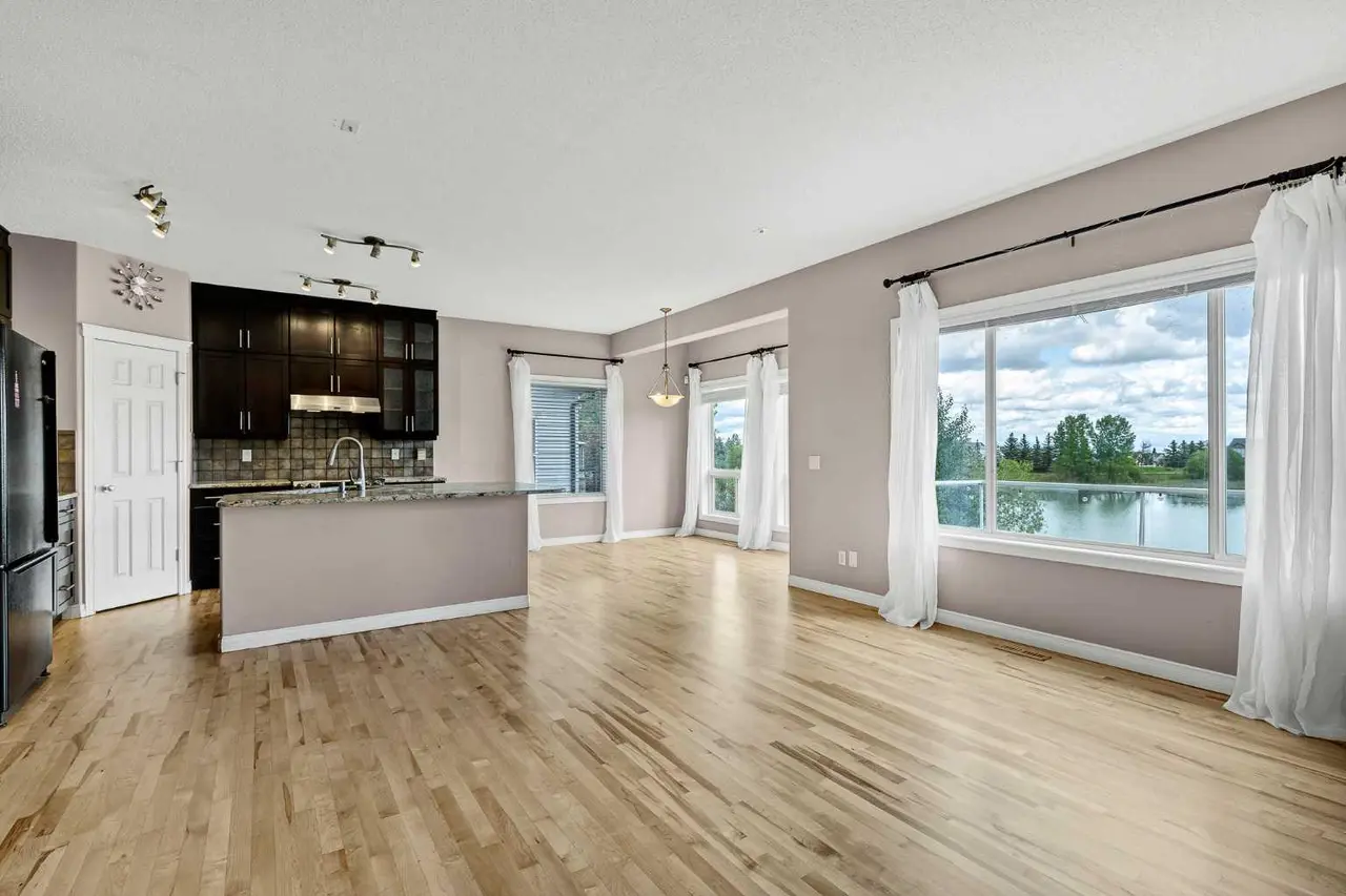 92 Everhollow Way SW