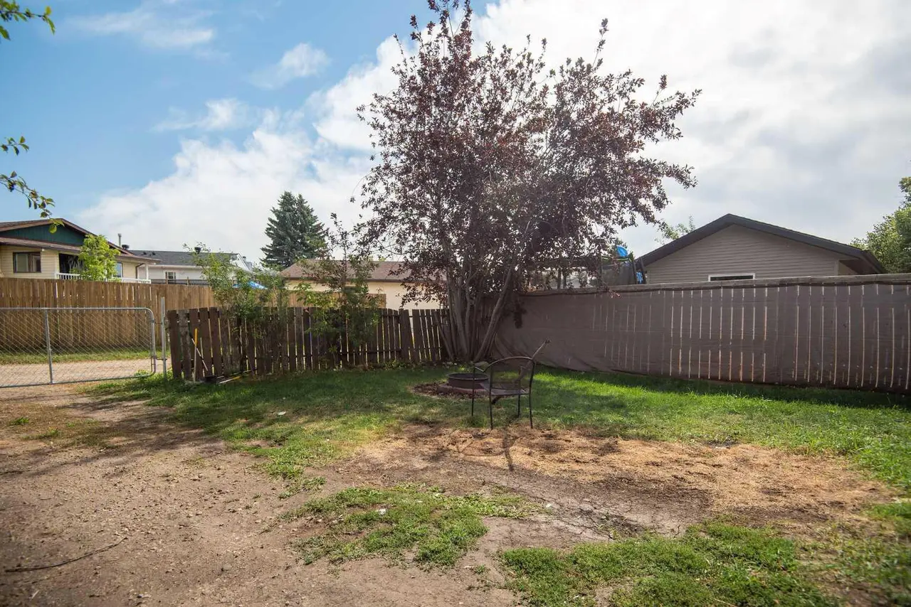 168 Eastman Crescent 