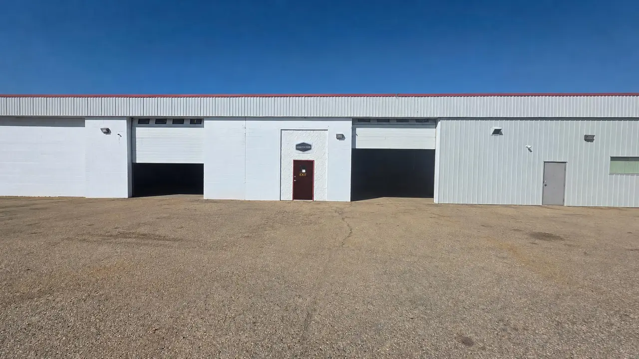 2 & 3, 6503 67 Street 