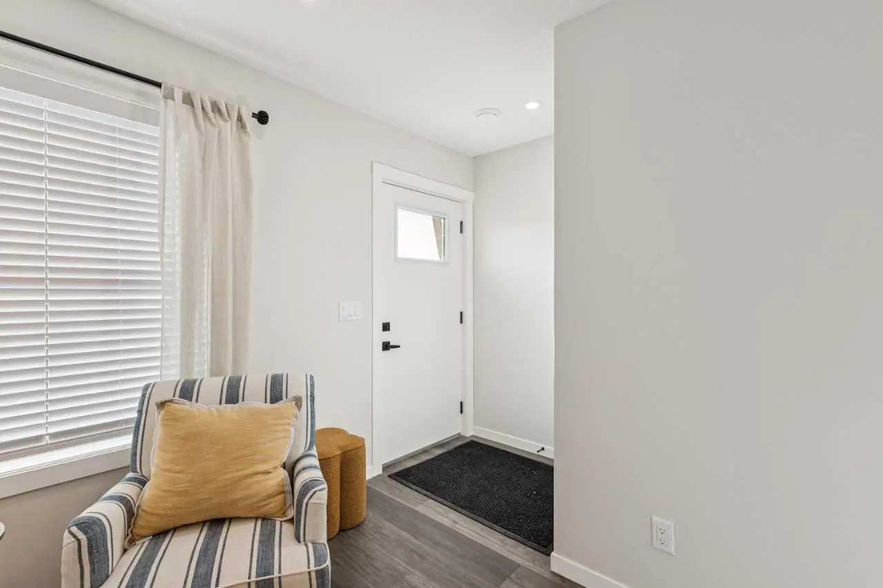 810, 135 Mahogany Parade SE