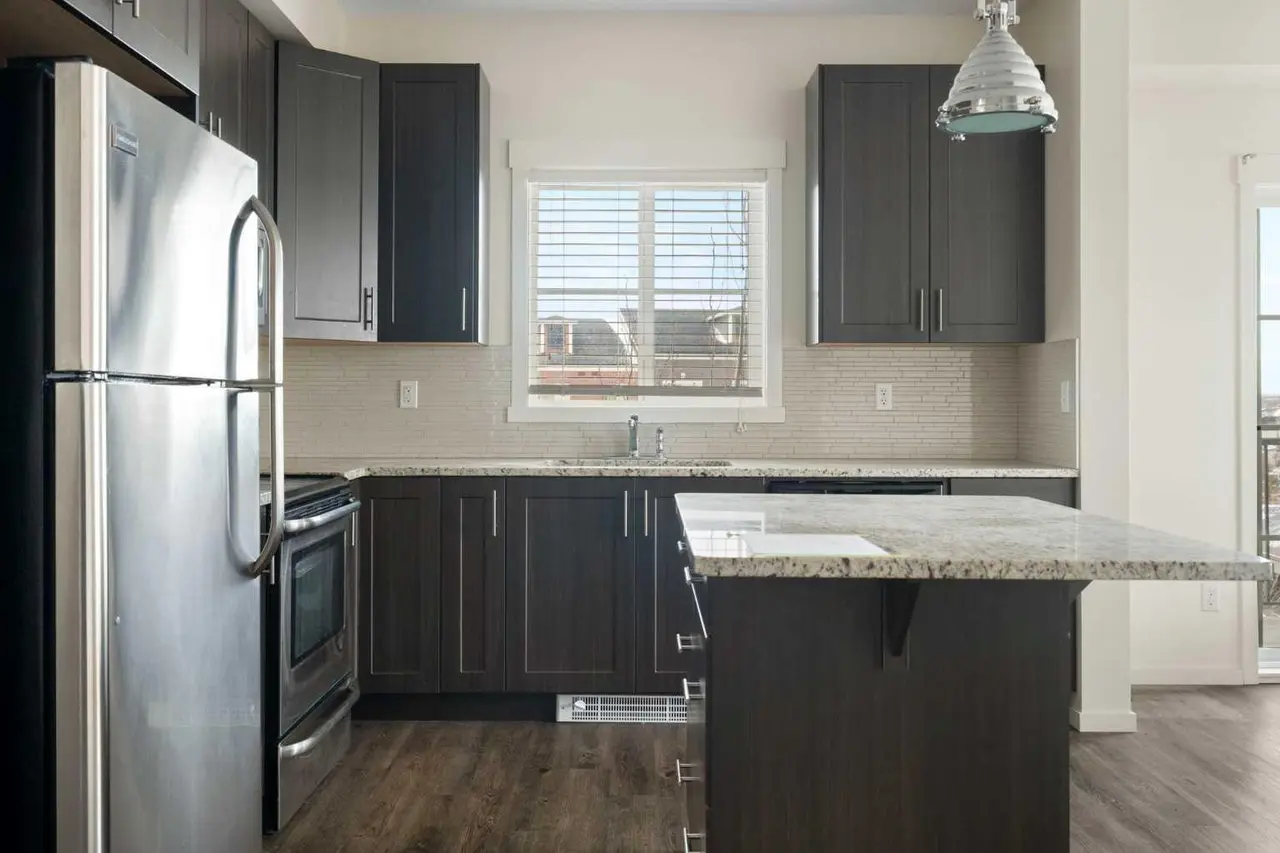 1411, 99 Copperstone Park SE