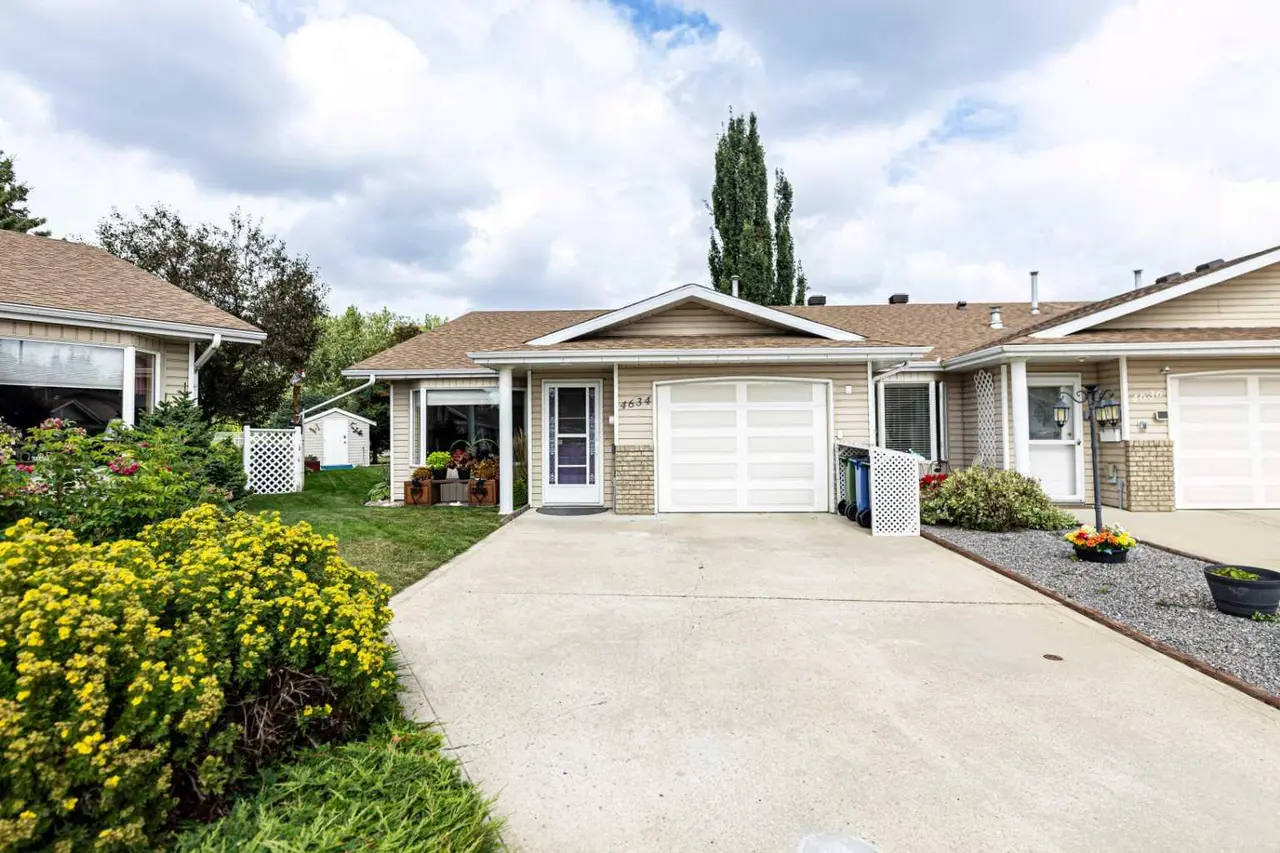 4634 42 Street Crescent 