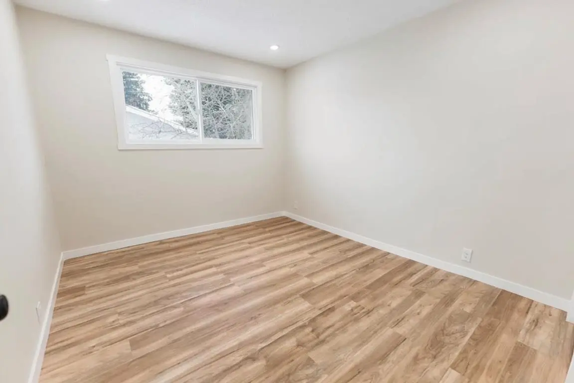 18 Nance Avenue 