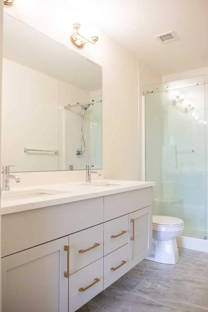 1303, 47 Creekview Gardens SW