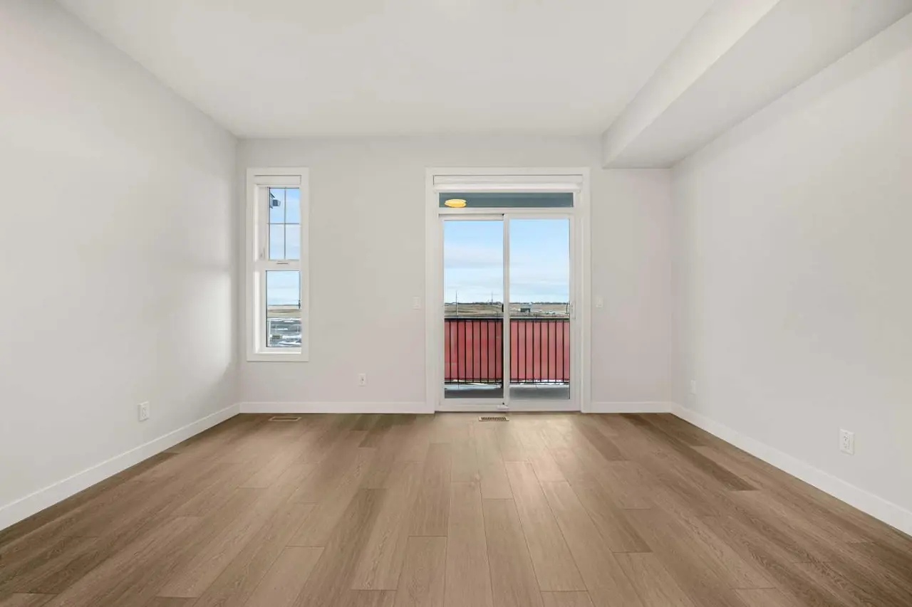 54, 285 Chelsea Court 