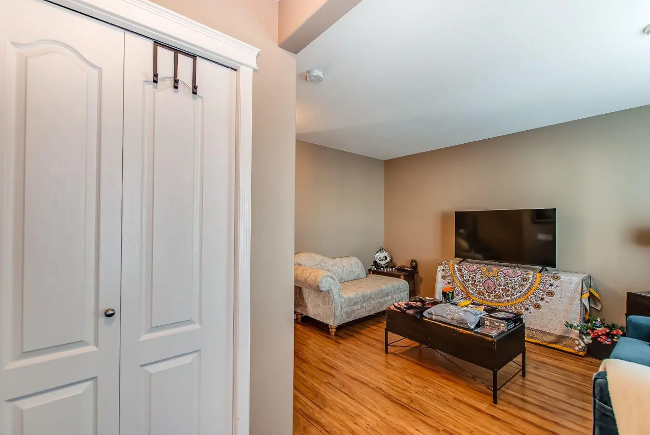 364 Northlands Pointe  NE