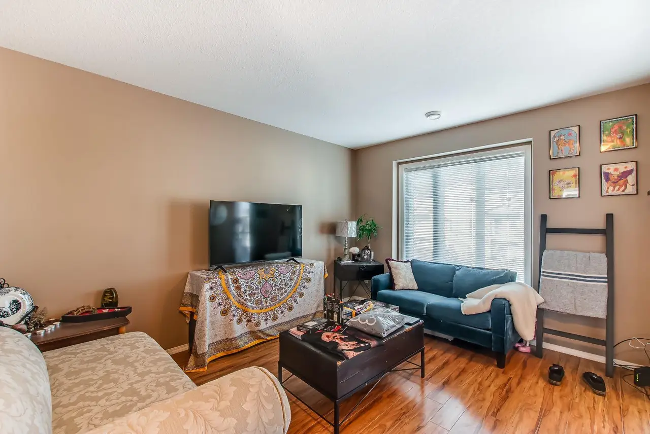 364 Northlands Pointe  NE