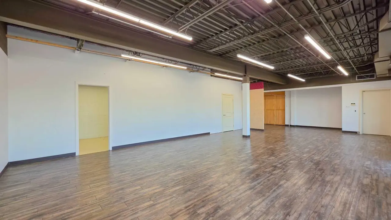 A, 9813 116 Avenue 