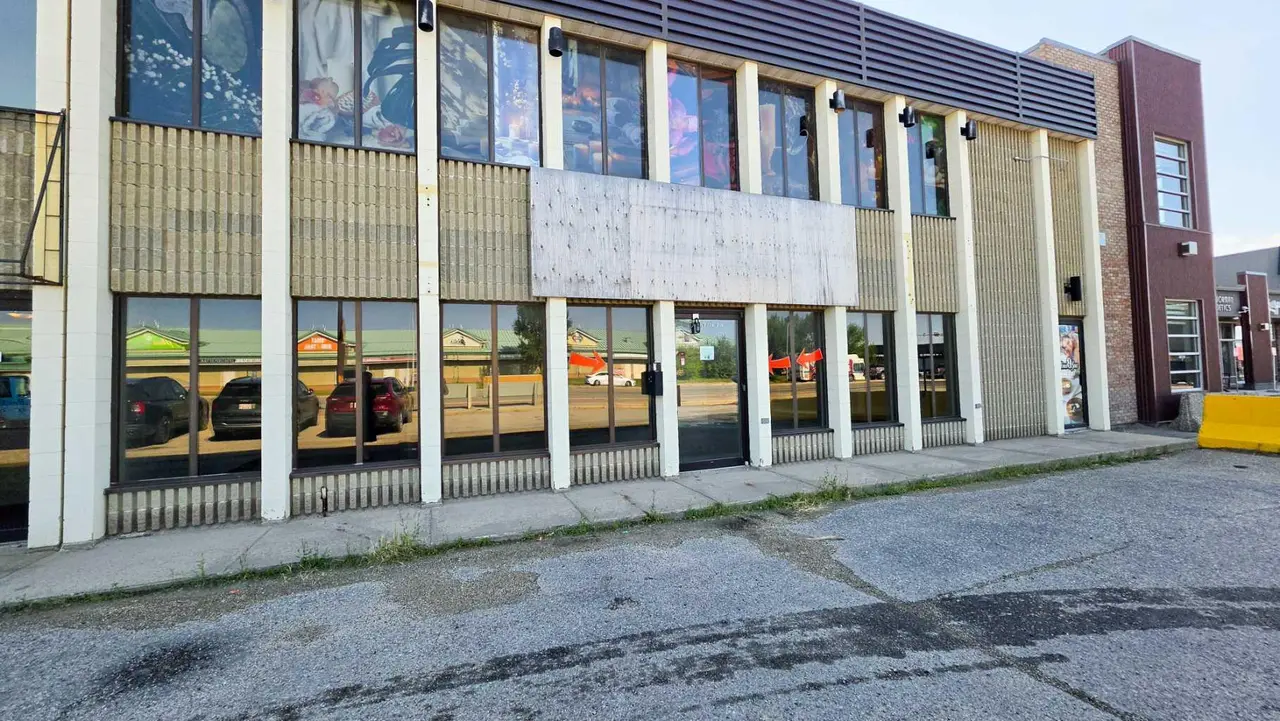 A, 9813 116 Avenue 