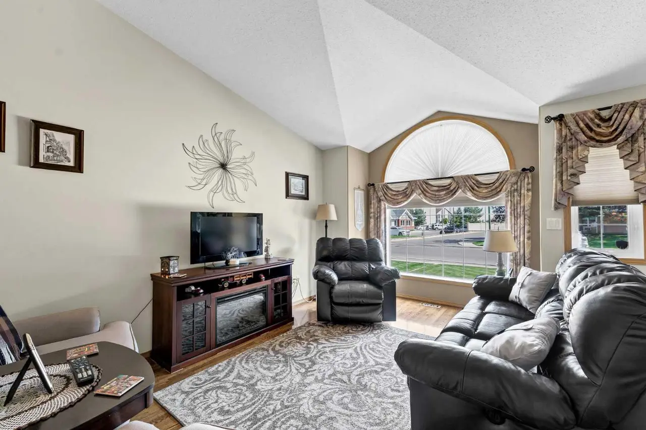 230 Park Meadows Drive SE
