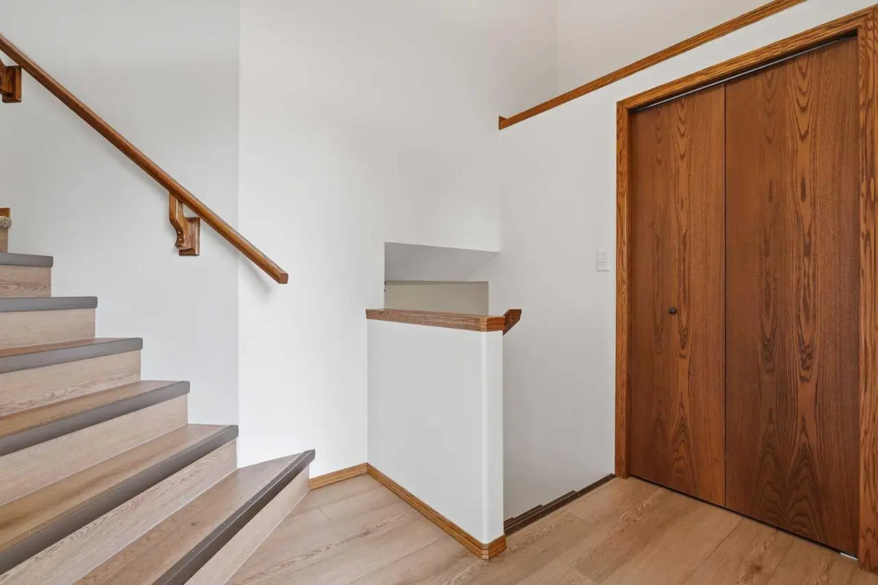 120 Kentwood Drive 