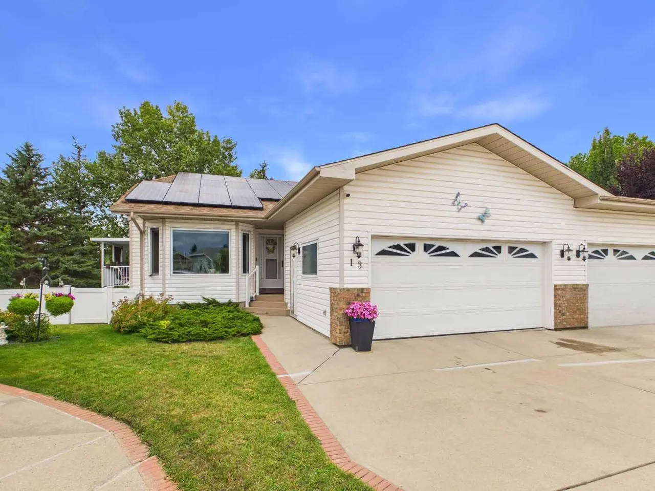 13 Dunn Close 