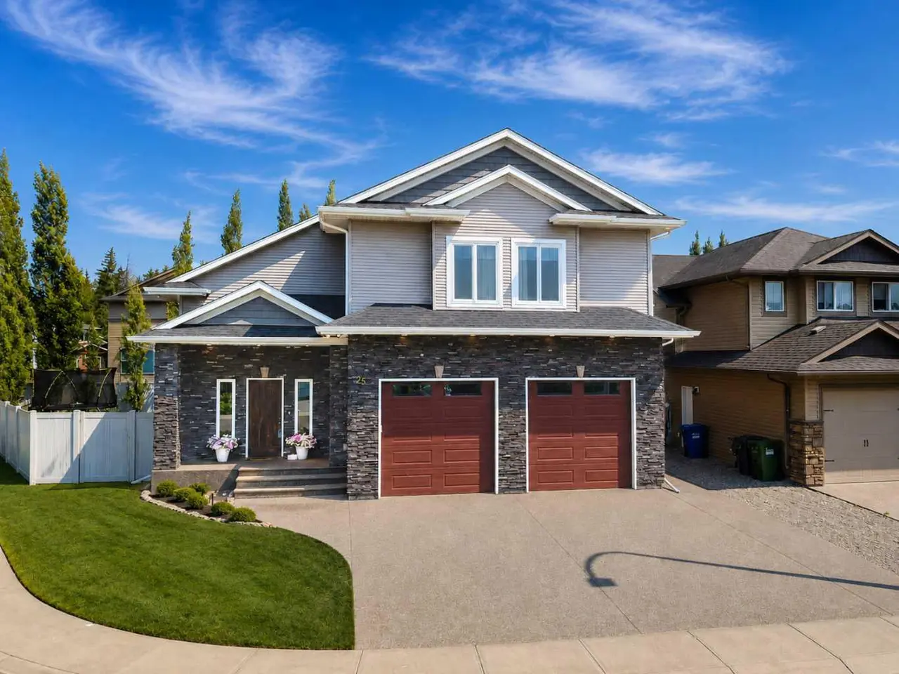 25 Grove Close 