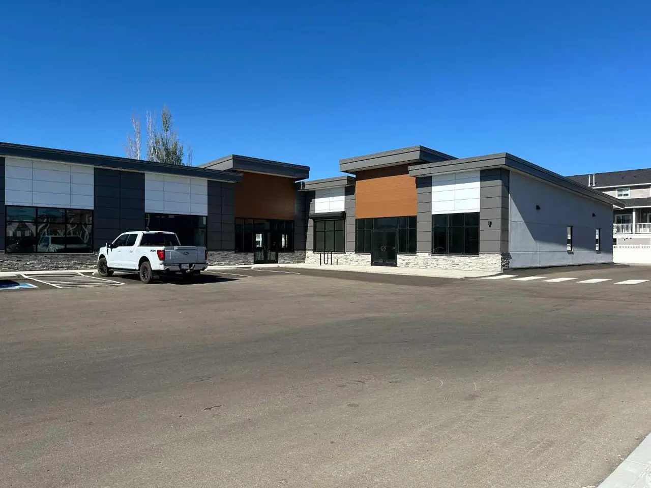 410, 4979 Southlands Drive SE