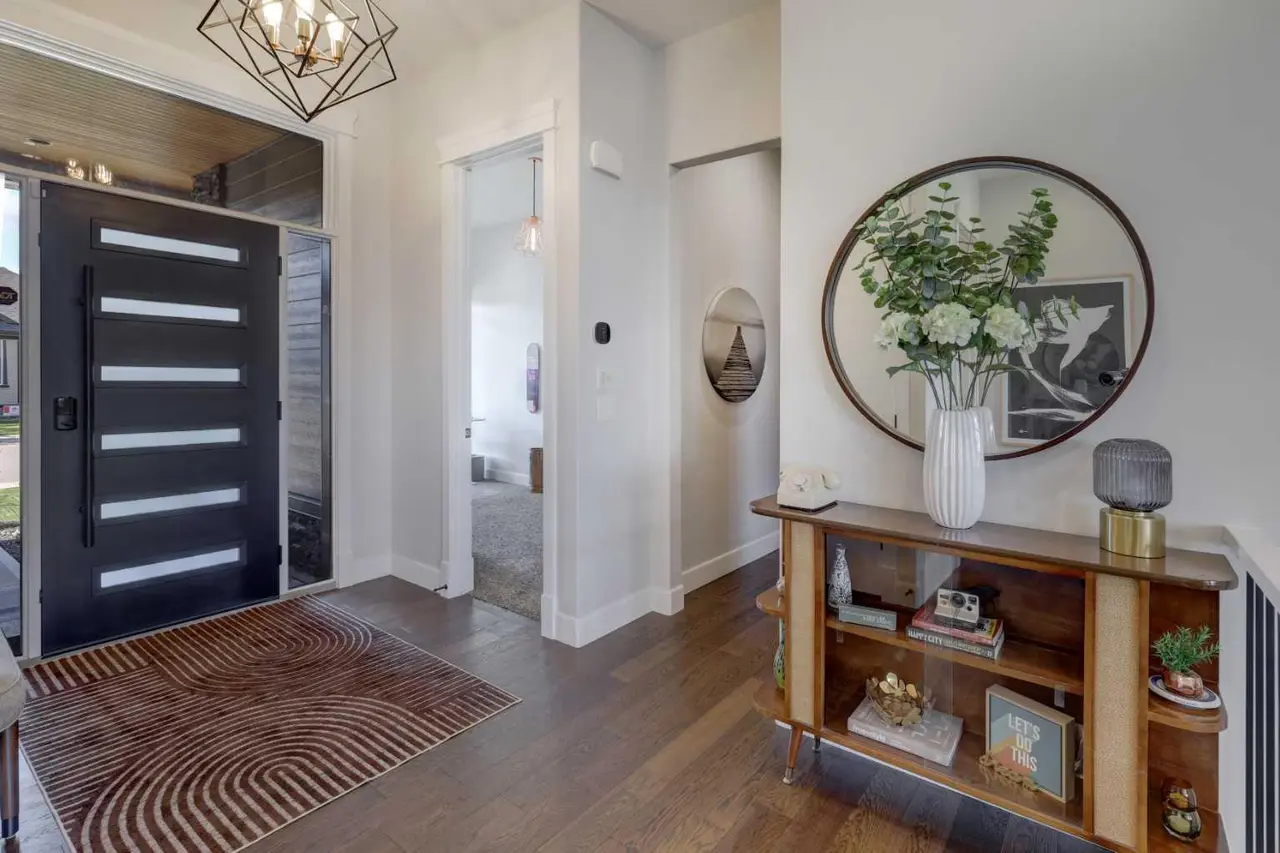18 Coopersfield Park SW