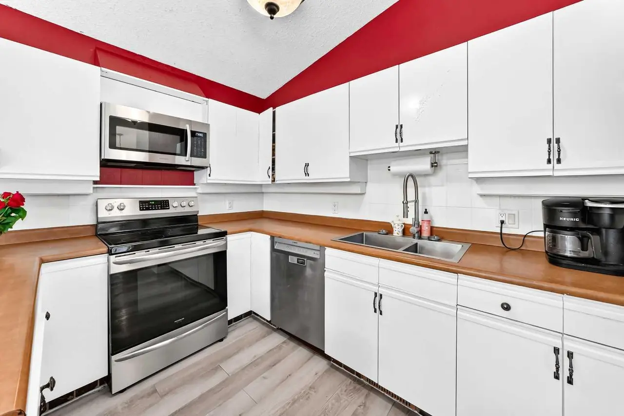 44 Big Springs Hill SE
