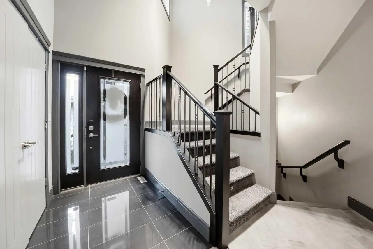 13 Lazaro Close 