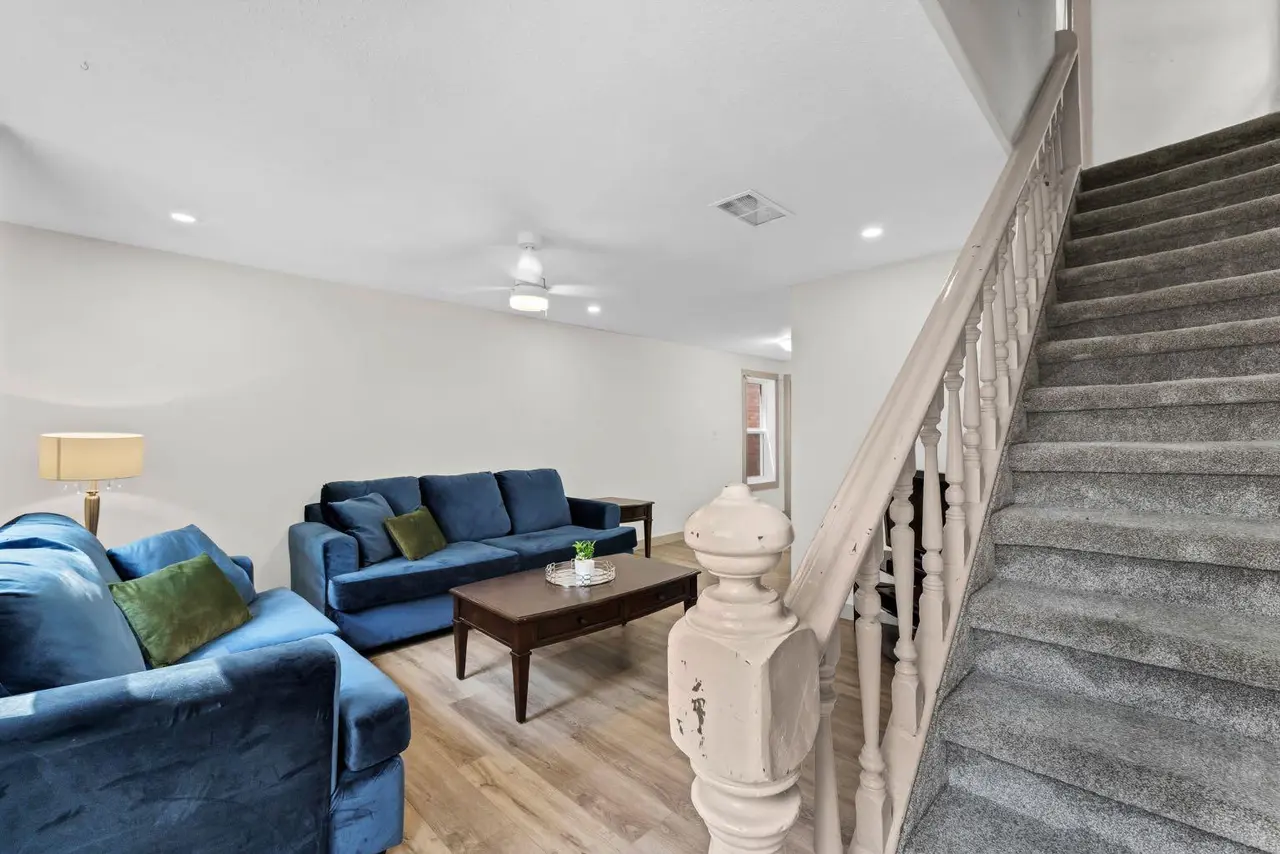 846A 3 Street SE