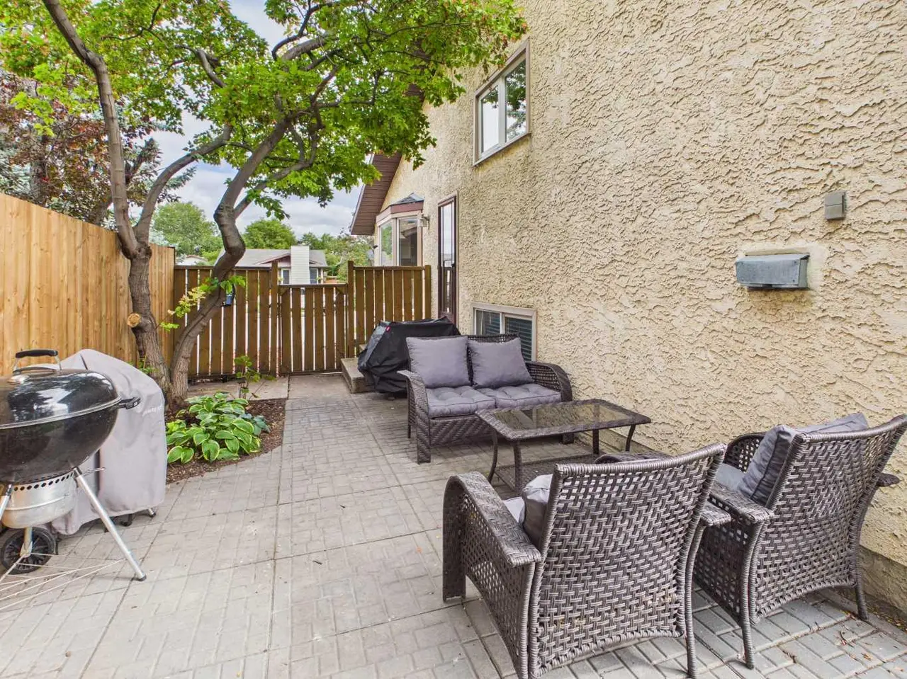 32 Haliburton Crescent 