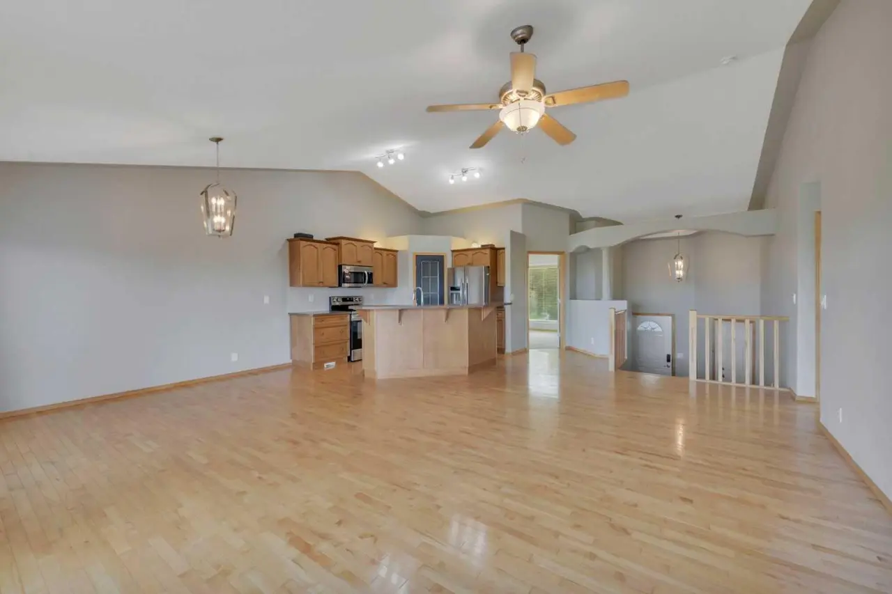 50 Langford Crescent 