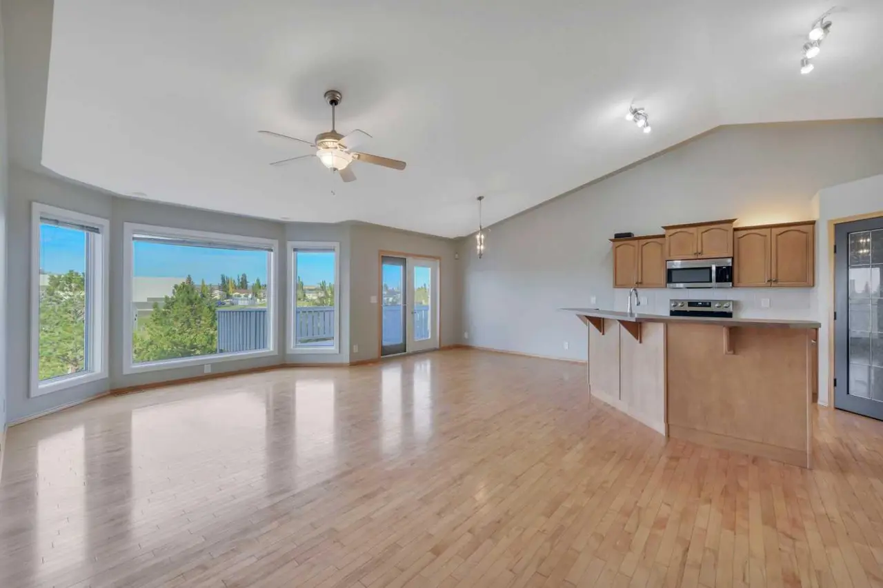 50 Langford Crescent 