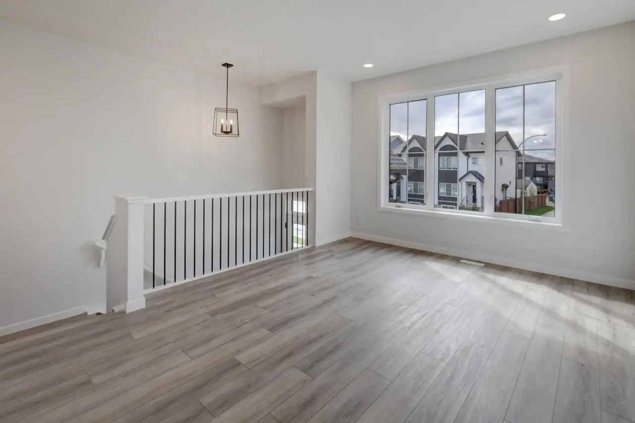 410 Carringvue Grove NW
