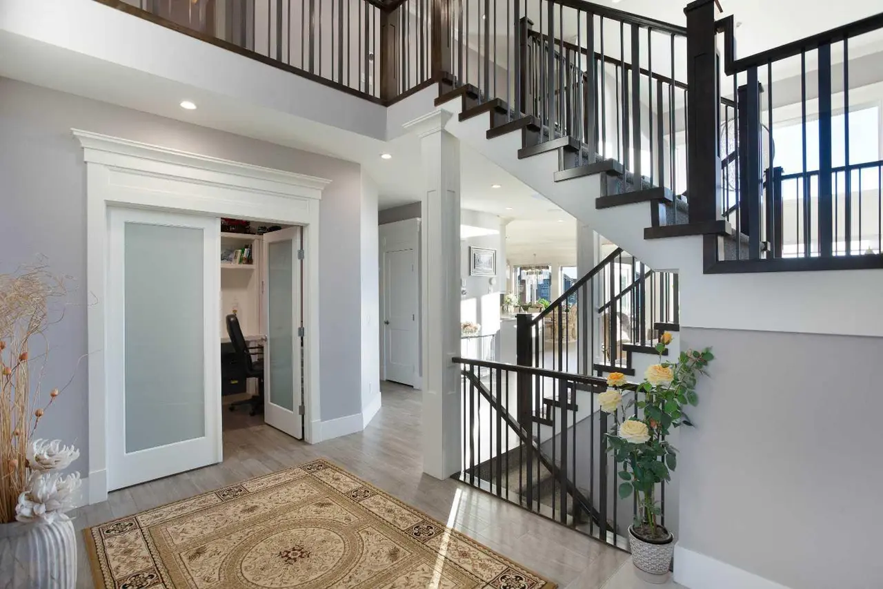 160 Kinniburgh Loop 
