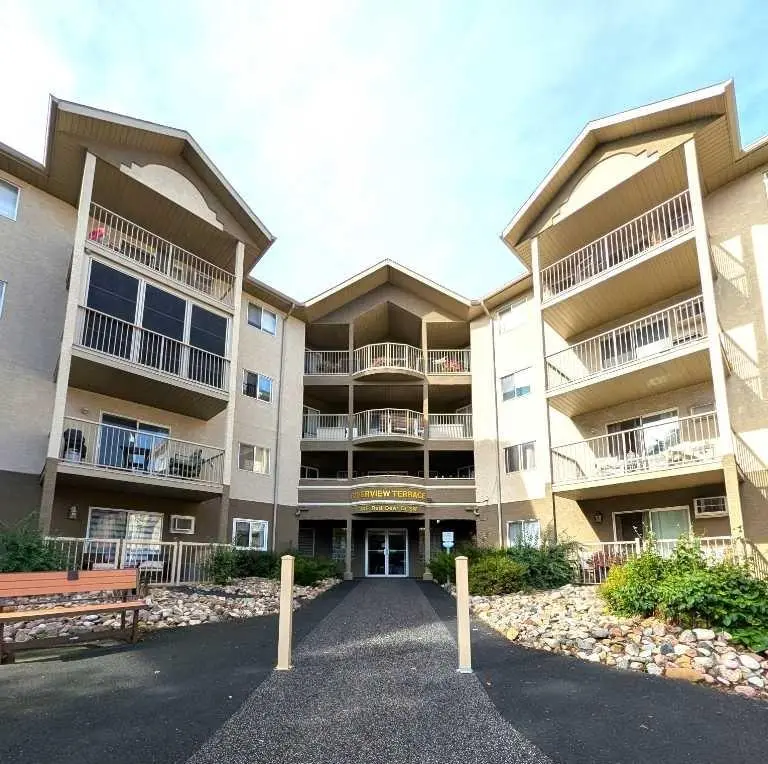 208, 245 Red Deer Drive SW