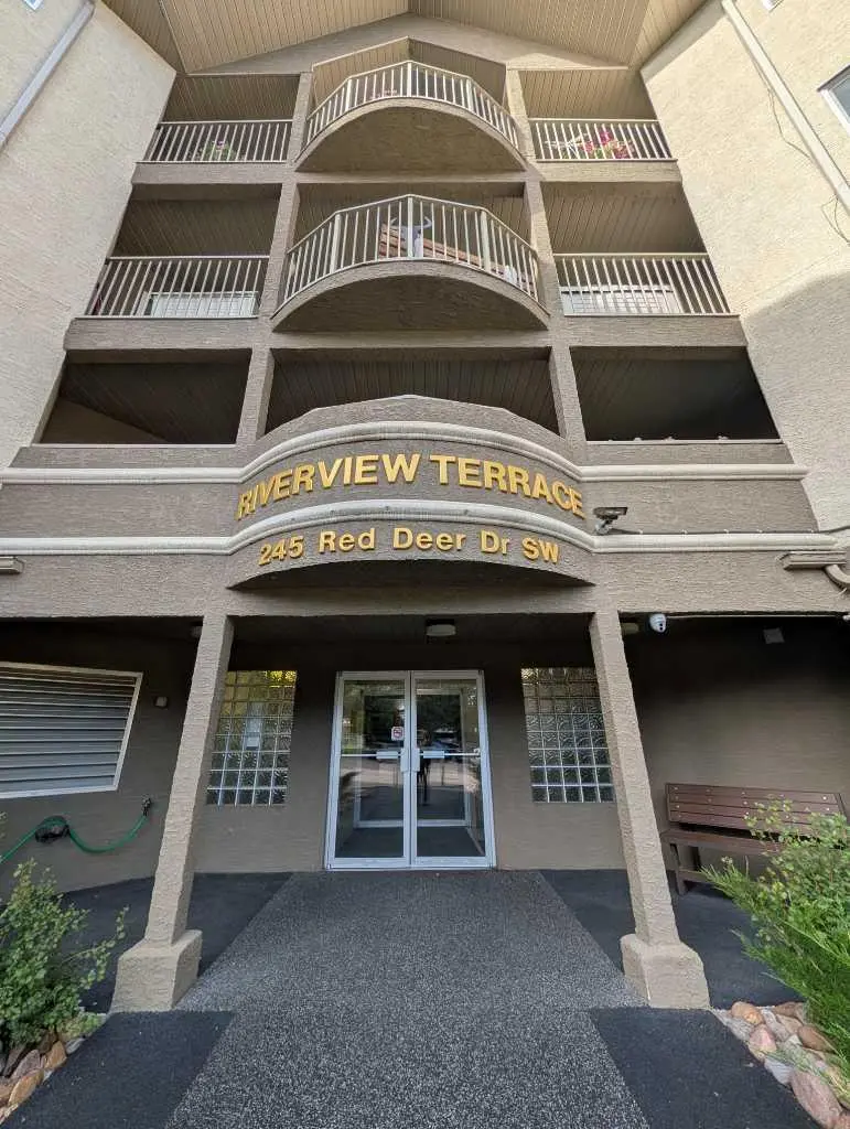 208, 245 Red Deer Drive SW