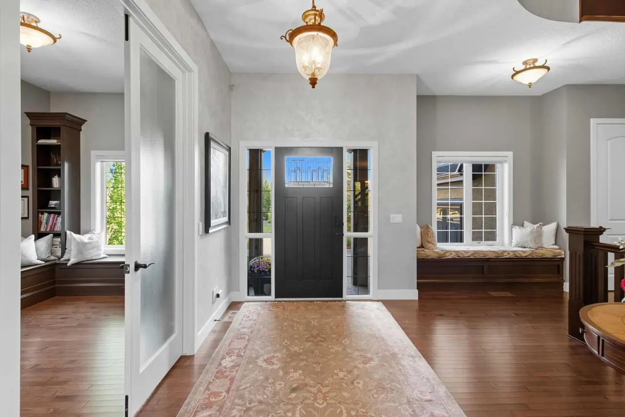 41 Evergreen Mount SW
