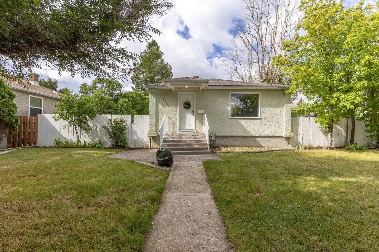 1102 20 Street S